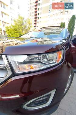 Внедорожник / Кроссовер Ford Edge 2018 в 