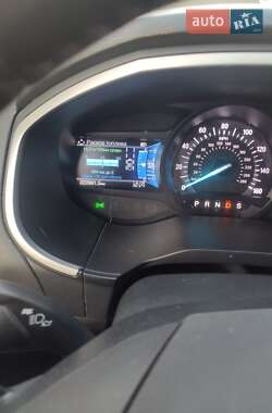 Внедорожник / Кроссовер Ford Edge 2019 в 