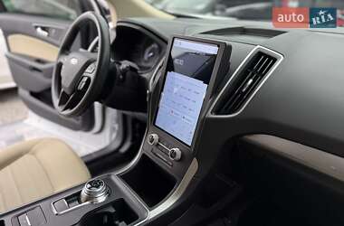 Внедорожник / Кроссовер Ford Edge 2022 в 