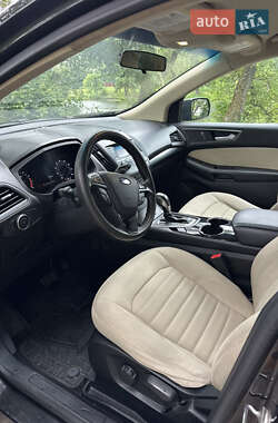 Внедорожник / Кроссовер Ford Edge 2015 в 