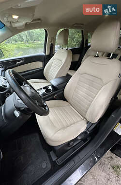 Внедорожник / Кроссовер Ford Edge 2015 в 