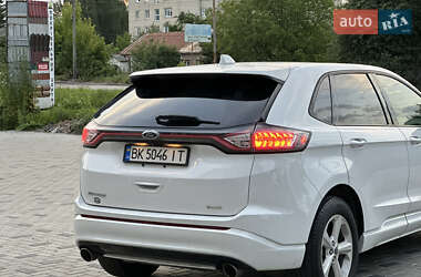 Внедорожник / Кроссовер Ford Edge 2018 в 