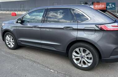Внедорожник / Кроссовер Ford Edge 2021 в 