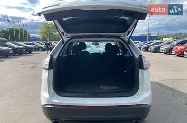 Внедорожник / Кроссовер Ford Edge 2015 в 