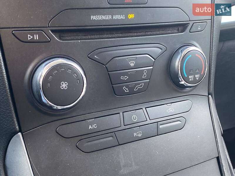 Внедорожник / Кроссовер Ford Edge 2015 в Днепре