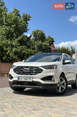 Внедорожник / Кроссовер Ford Edge 2019 в 