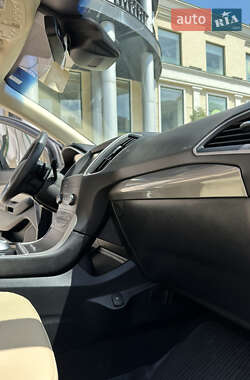 Внедорожник / Кроссовер Ford Edge 2019 в 