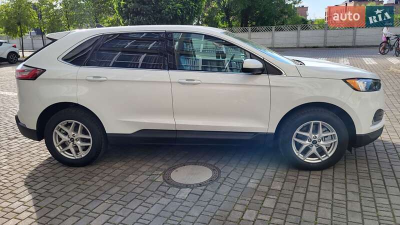 Позашляховик / Кросовер Ford Edge 2023 в Івано-Франківську
