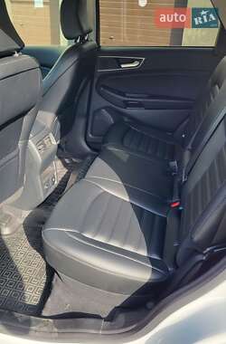 Внедорожник / Кроссовер Ford Edge 2023 в 