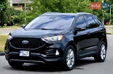 Внедорожник / Кроссовер Ford Edge 2019 в 