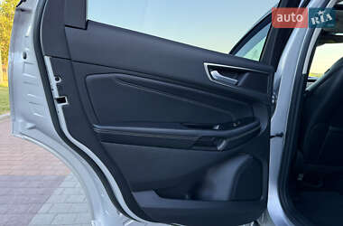 Внедорожник / Кроссовер Ford Edge 2017 в 
