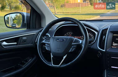 Внедорожник / Кроссовер Ford Edge 2017 в 