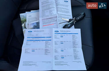 Внедорожник / Кроссовер Ford Edge 2017 в 
