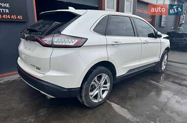 Внедорожник / Кроссовер Ford Edge 2017 в 