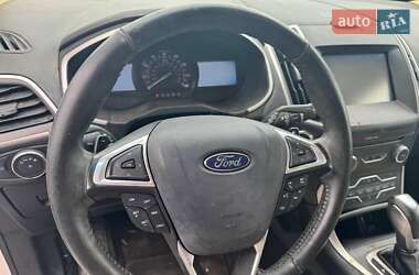Внедорожник / Кроссовер Ford Edge 2015 в 
