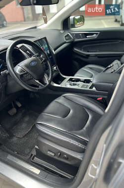 Внедорожник / Кроссовер Ford Edge 2022 в 
