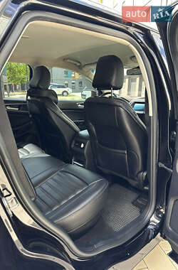 Внедорожник / Кроссовер Ford Edge 2019 в 