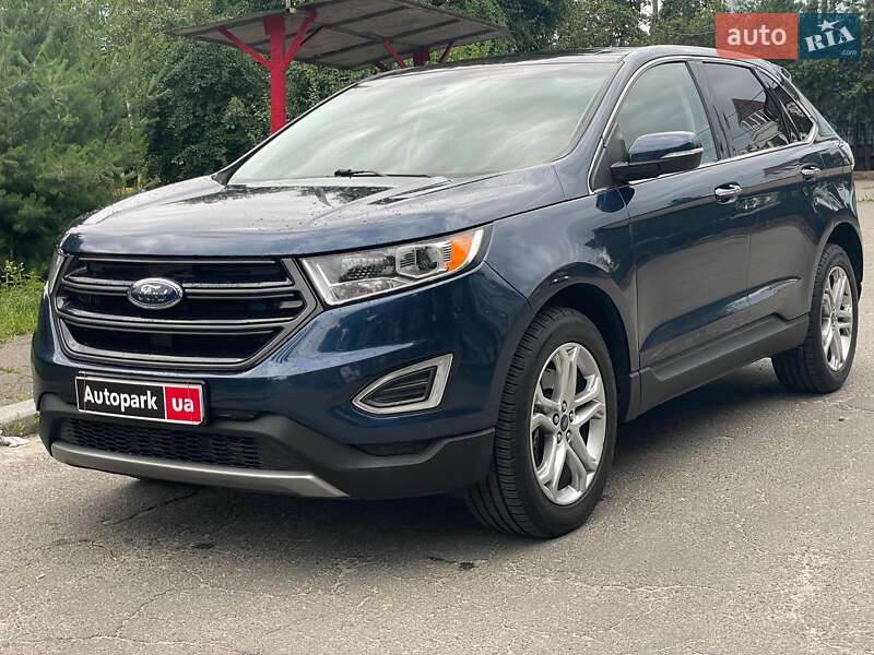 Внедорожник / Кроссовер Ford Edge 2017 в 