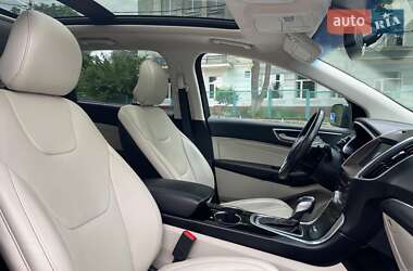 Внедорожник / Кроссовер Ford Edge 2017 в 