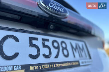 Внедорожник / Кроссовер Ford Edge 2016 в 