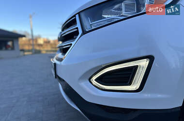 Внедорожник / Кроссовер Ford Edge 2016 в 
