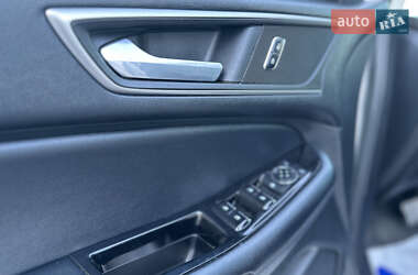 Внедорожник / Кроссовер Ford Edge 2016 в 