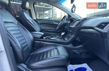 Внедорожник / Кроссовер Ford Edge 2016 в 