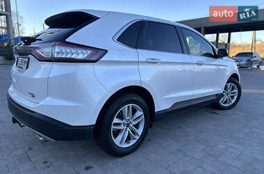 Внедорожник / Кроссовер Ford Edge 2016 в 
