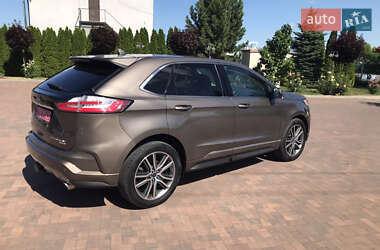Внедорожник / Кроссовер Ford Edge 2019 в 