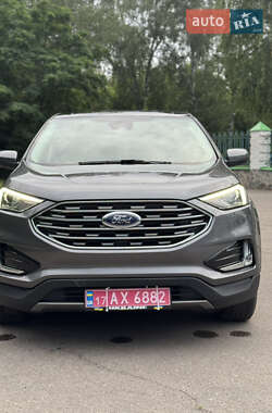 Внедорожник / Кроссовер Ford Edge 2022 в 