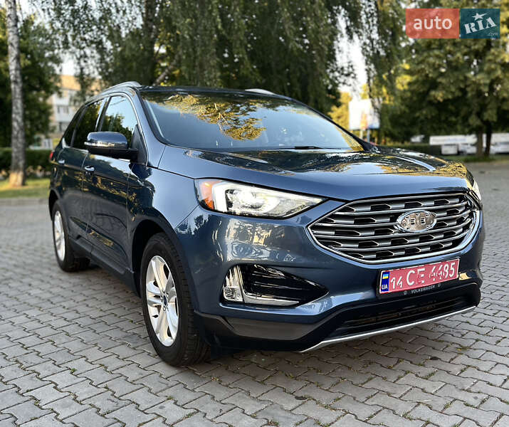 Позашляховик / Кросовер Ford Edge 2019 в Чернівцях