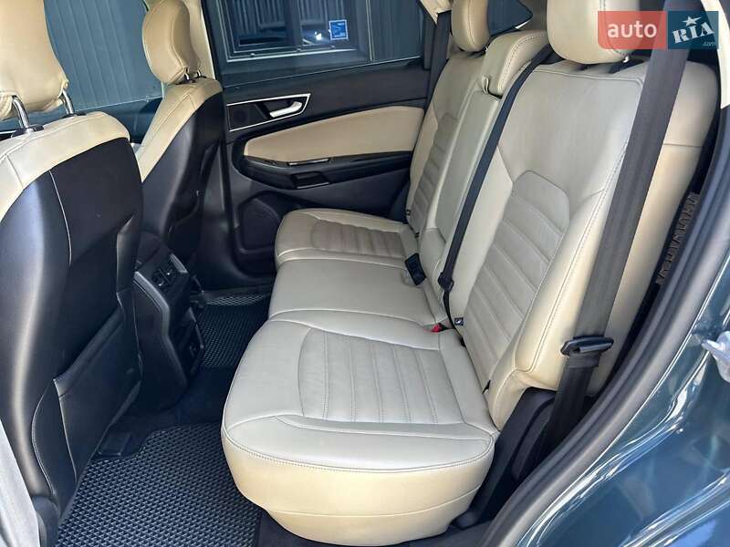 Позашляховик / Кросовер Ford Edge 2016 в Львові