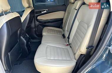 Внедорожник / Кроссовер Ford Edge 2016 в 