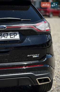 Позашляховик / Кросовер Ford Edge 2016 в 
