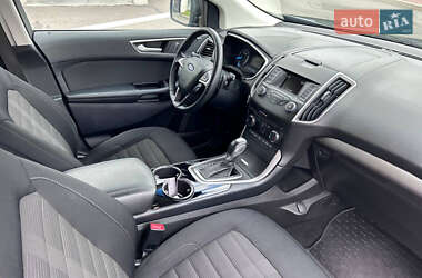 Внедорожник / Кроссовер Ford Edge 2018 в 