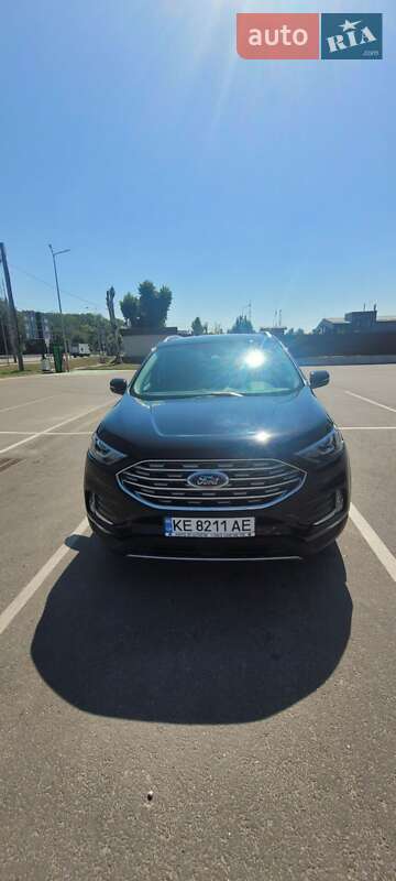 Позашляховик / Кросовер Ford Edge 2020 в 