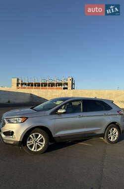 Внедорожник / Кроссовер Ford Edge 2019 в 