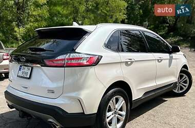 Внедорожник / Кроссовер Ford Edge 2018 в 
