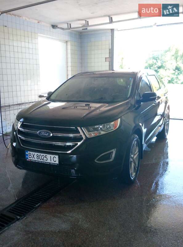 Внедорожник / Кроссовер Ford Edge 2015 в 