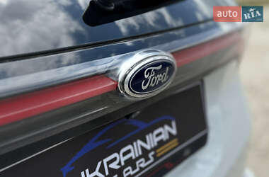 Внедорожник / Кроссовер Ford Edge 2017 в 