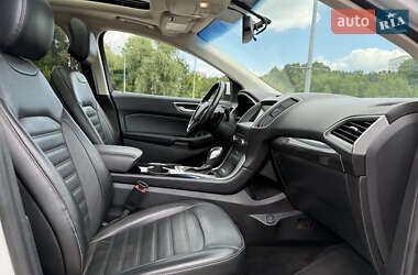 Внедорожник / Кроссовер Ford Edge 2017 в 