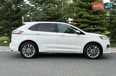 Внедорожник / Кроссовер Ford Edge 2021 в 