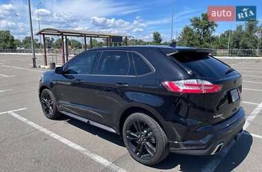Внедорожник / Кроссовер Ford Edge 2018 в 