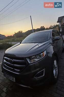 Позашляховик / Кросовер Ford Edge 2015 в 