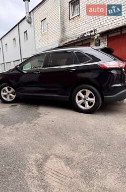 Внедорожник / Кроссовер Ford Edge 2018 в 