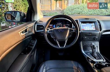 Внедорожник / Кроссовер Ford Edge 2017 в 