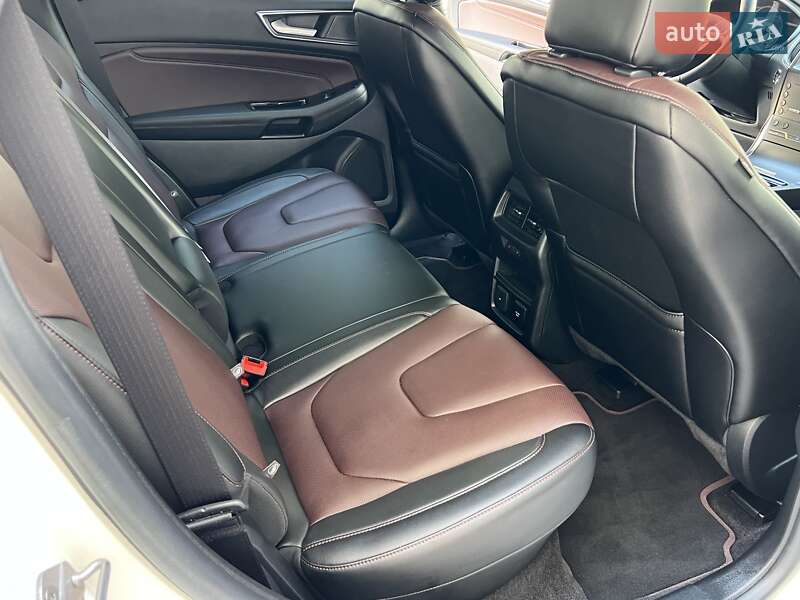 Позашляховик / Кросовер Ford Edge 2020 в Рівному