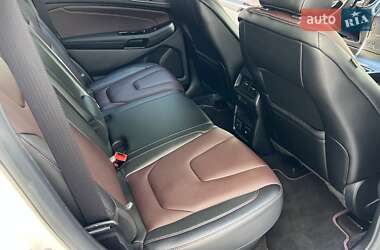 Внедорожник / Кроссовер Ford Edge 2020 в 