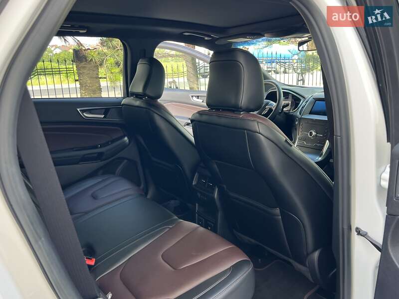 Позашляховик / Кросовер Ford Edge 2020 в Рівному