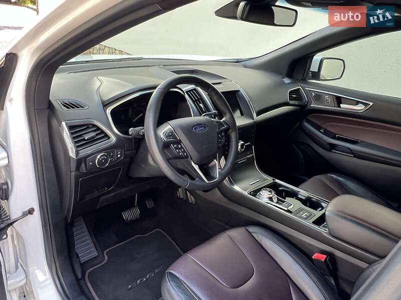 Позашляховик / Кросовер Ford Edge 2020 в Рівному